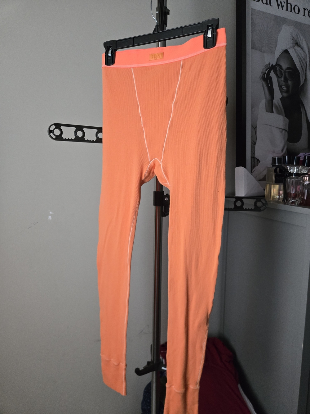 SKIMS Coral Orange Leggings